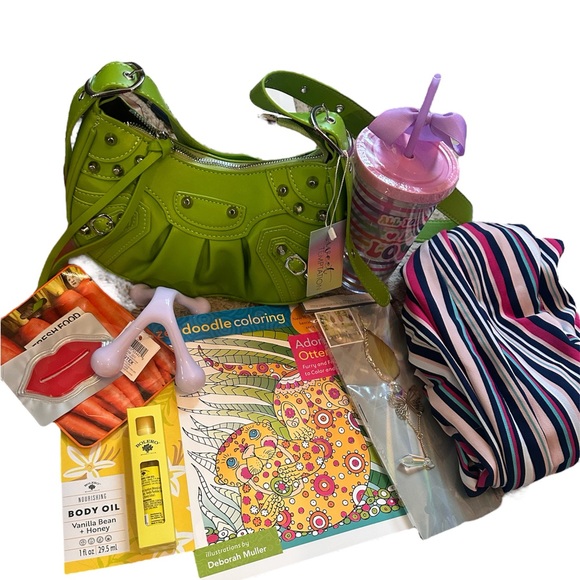 Spring & Easter Mystery Box - Picture 9 of 11